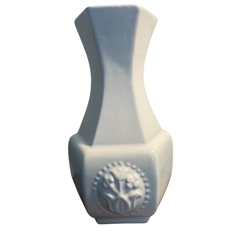 VTG Haeger White Ceramic Vase Hexagon Floral Medallion USA 10.5in